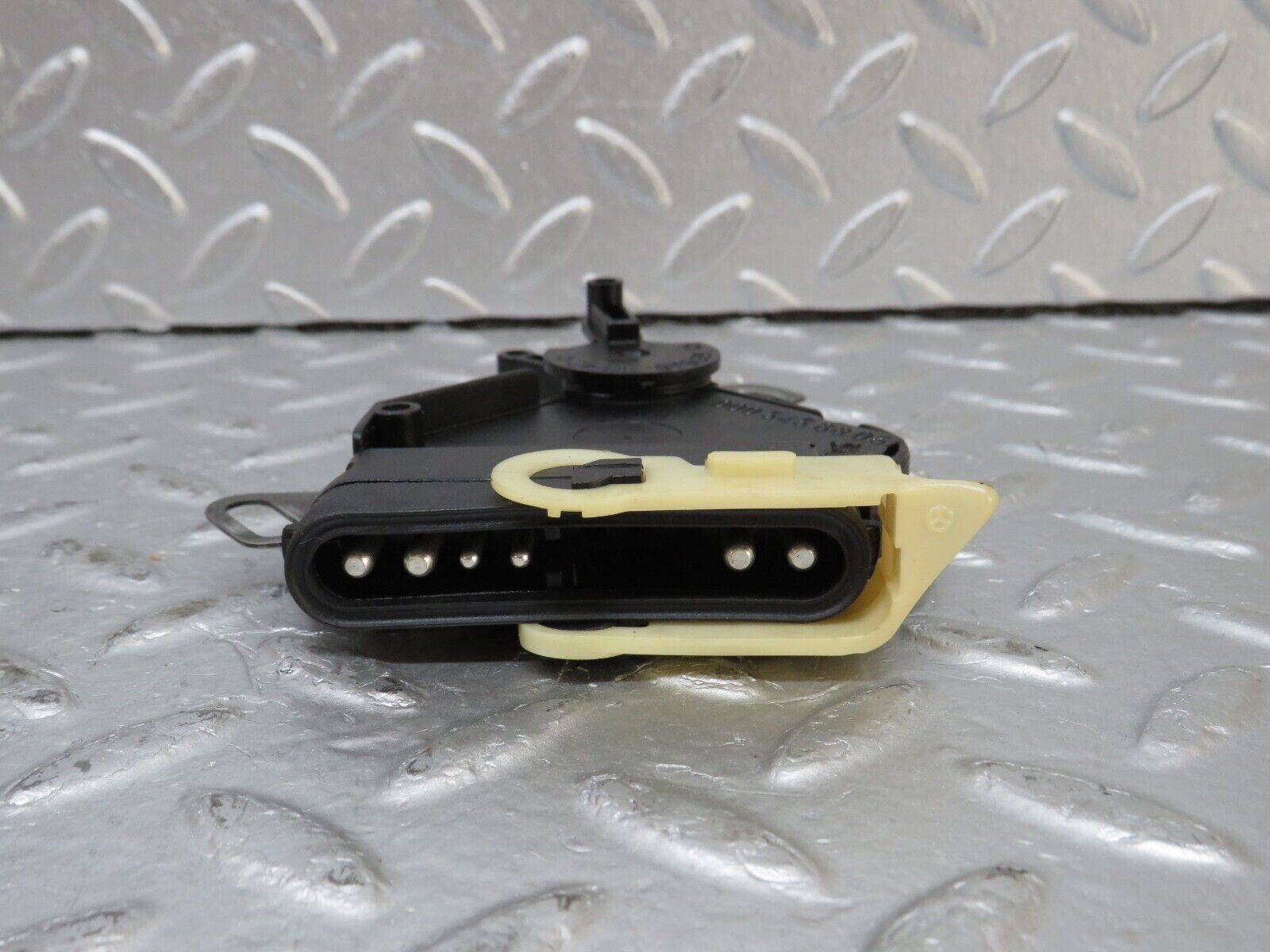 33522 Mercedes-Benz W202 C180 Reverse Light Switch 0005456806 1235450142