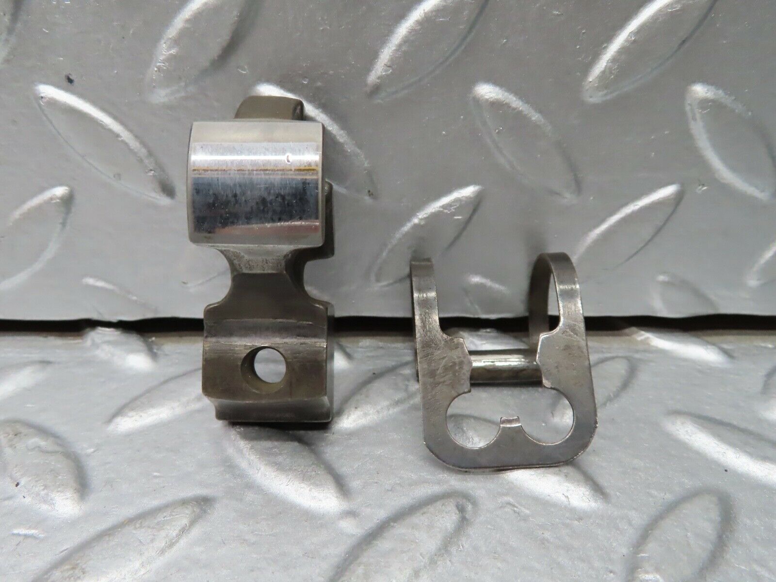 20721 Mercedes-Benz R107 450SL Valve Rocker Arm With Retaining Spring