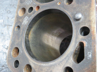 31170 Mercedes-Benz W123 200D Engine Block OM615.940 6150113001