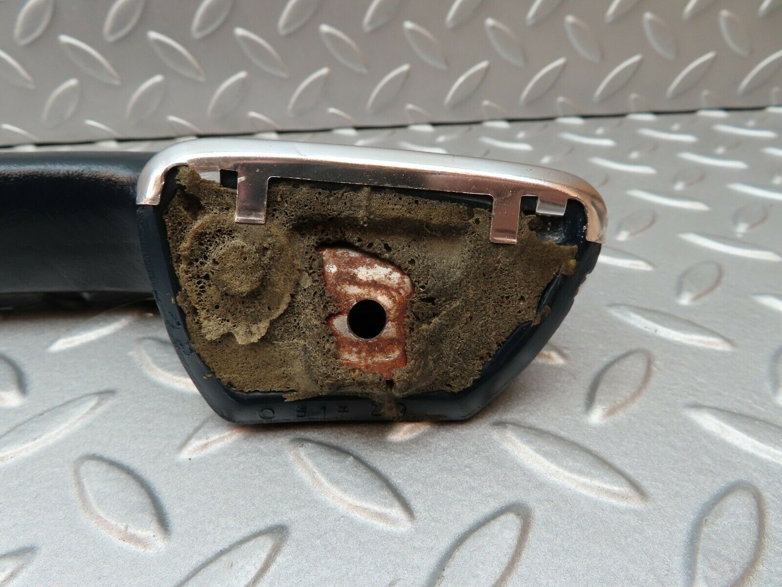 4281 Mercedes-Benz W123 230E Interior Door Handle Rear Right Blue 1239702001