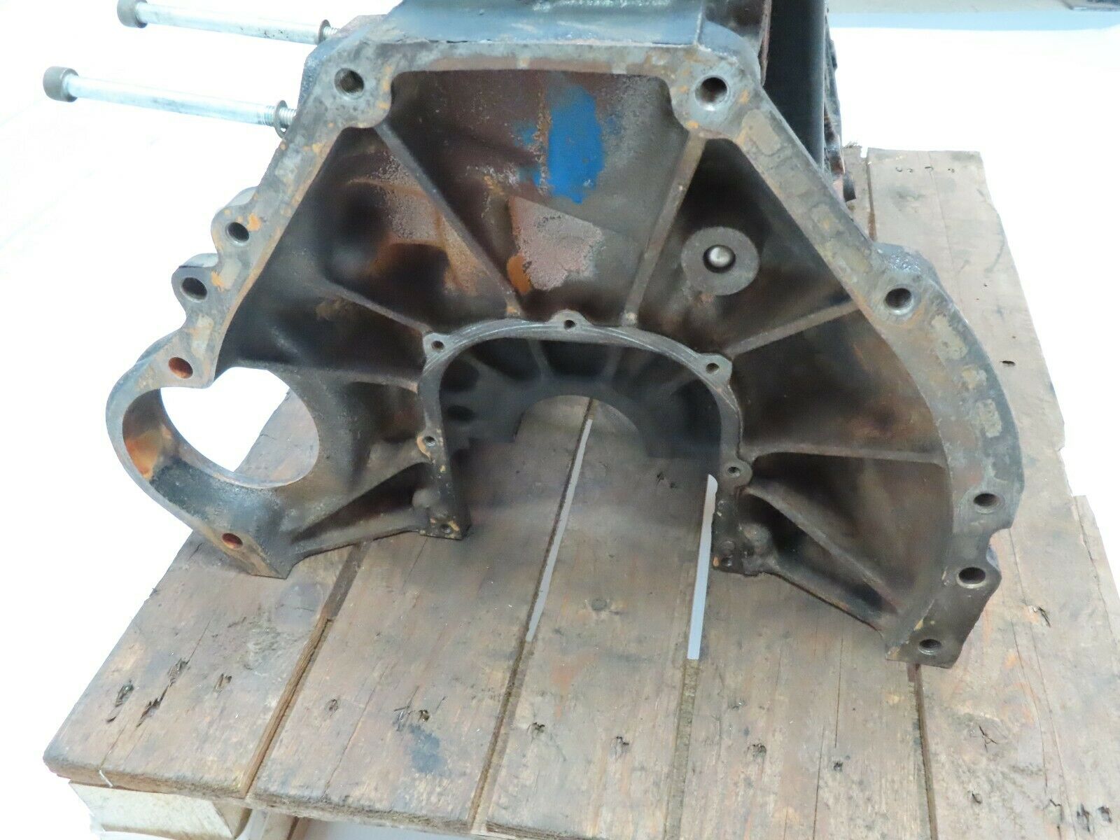 4097 Mercedes-Benz S123 200T Wagon Engine Block M102.920 1020110501