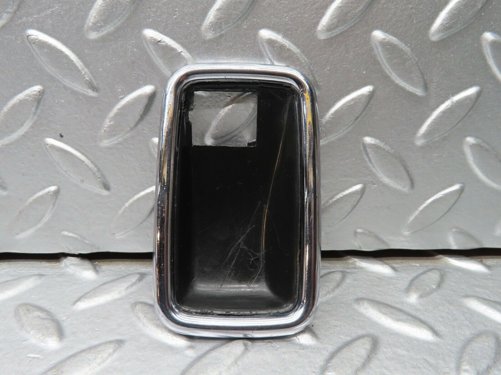 20815 Mercedes-Benz W114 250CE Coupe Chrome Frame For Door Opener 1087660511