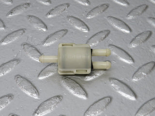 33825 Mercedes-Benz W201 190E 2.0L Windscreen Washer Fluid Distributor