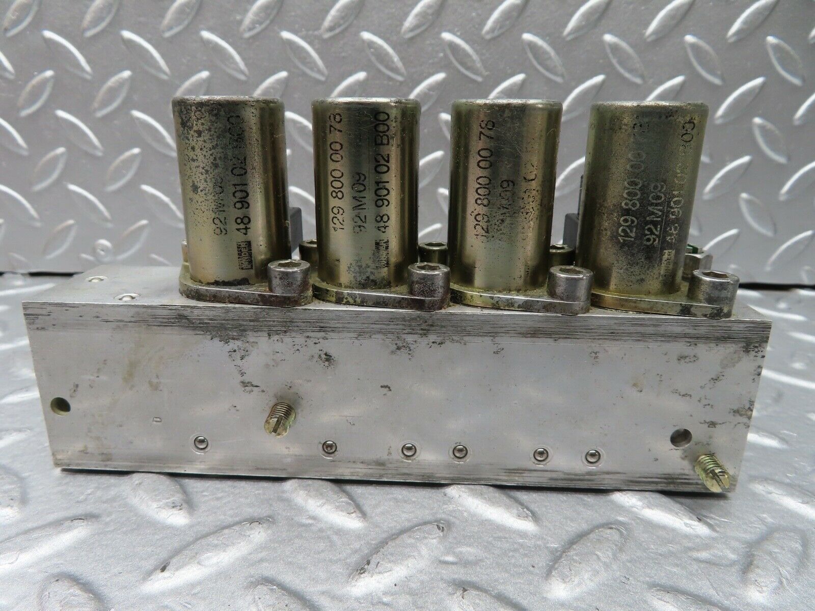 19856 Mercedes-Benz R129 300SL Coupe Soft Top Hydraulic Valve Block 1298000178
