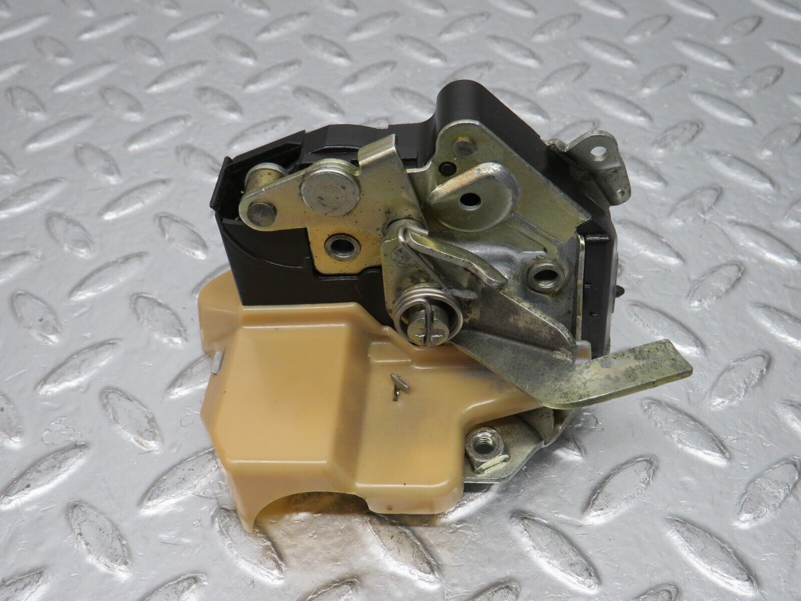 32455 Mercedes-Benz S124 300TE Wagon Rear Left Door Lock Mechanism