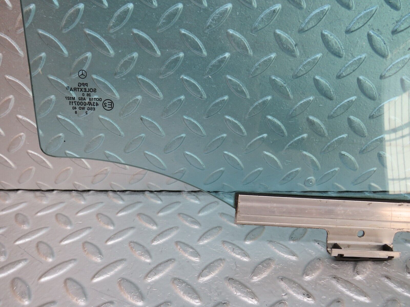 34973 Mercedes-Benz W210 320E Rear Left Door Window Glass