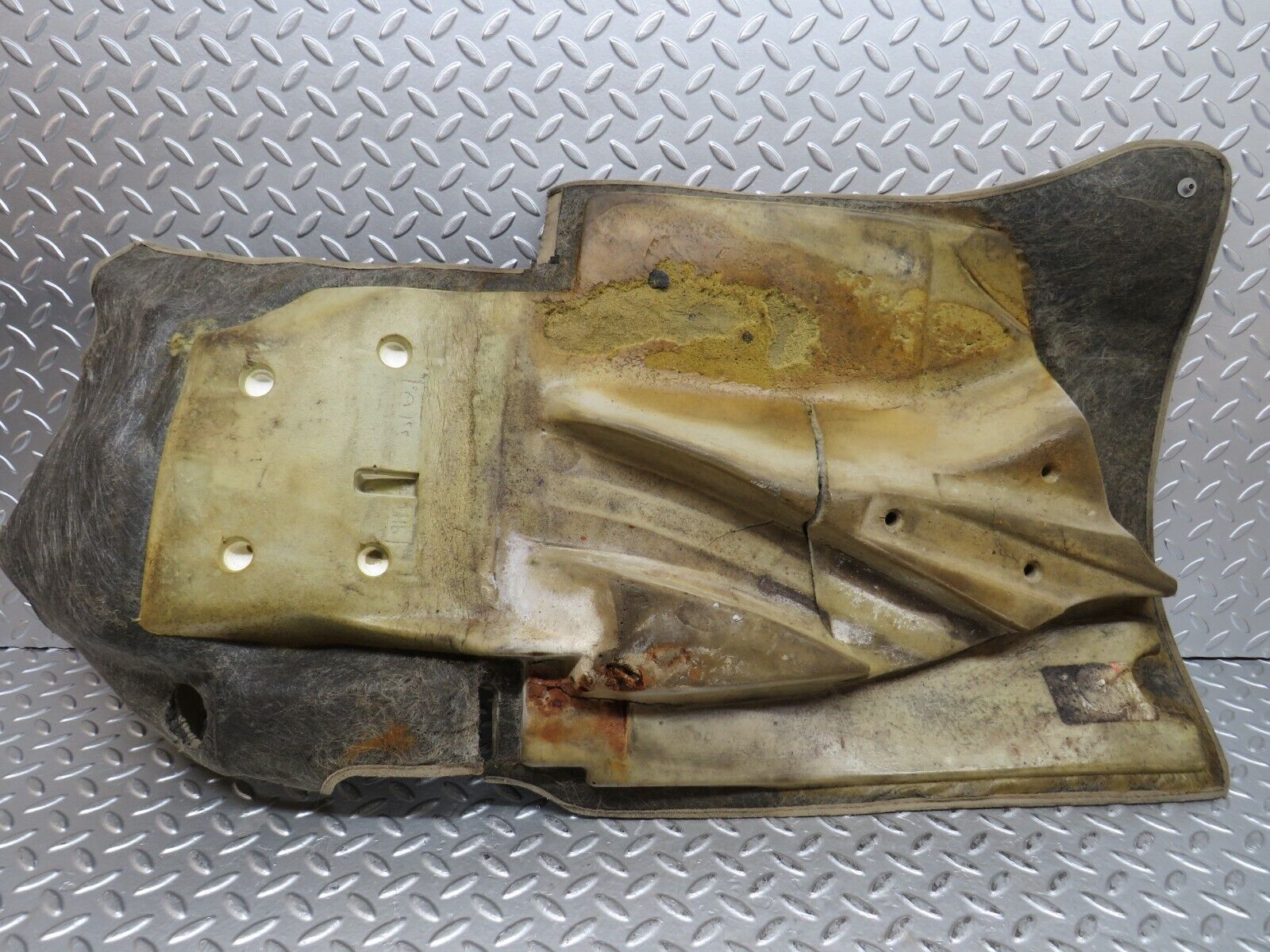 27629 Mercedes-Benz S124 300TE Wagon Front Right Driver Side Floor Mat Beige