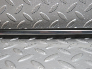 40638 Mercedes-Benz W123 300D Front Right Fender Wing Centre Moulding Trim