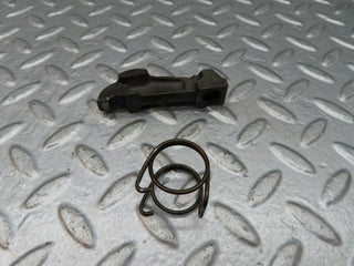 W123 valve rocker arm with retaining spring used OEM