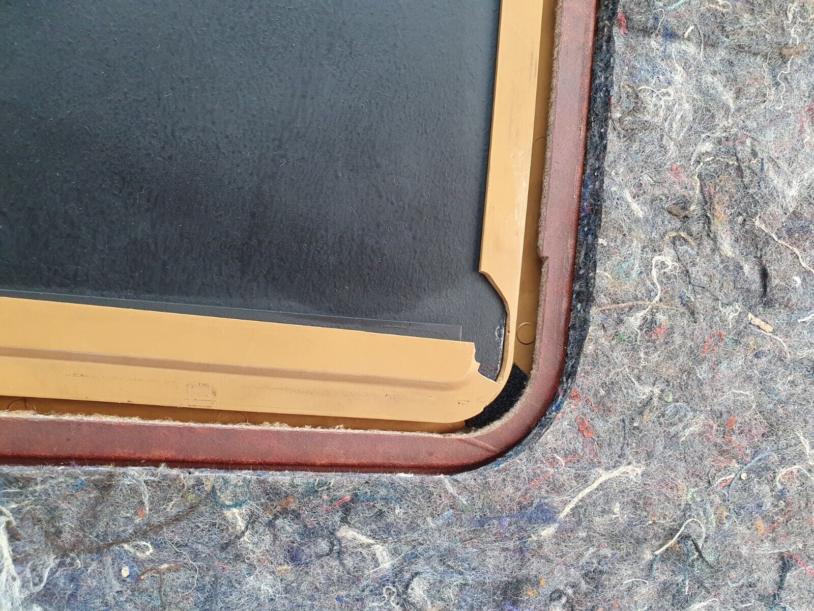 41567 Mercedes-Benz W124 200E Parcel Shelf Palomino 1246900249