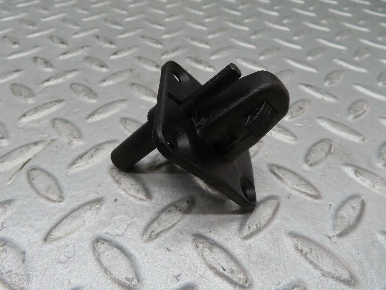 12447 Mercedes-Benz W108 280SE 3.5 Bonnet Lock Catch