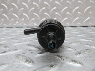 W124 Coupe windscreen washer pump used OEM