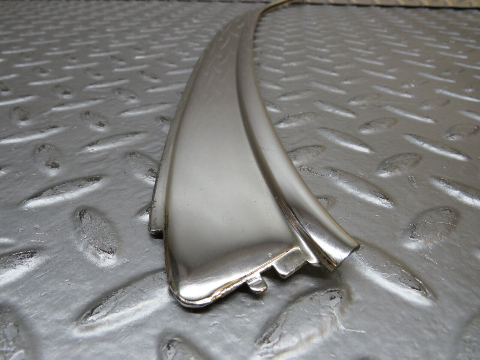 29921 Mercedes-Benz W123 230E C Pillar Exterior Chrome Trim Right Side