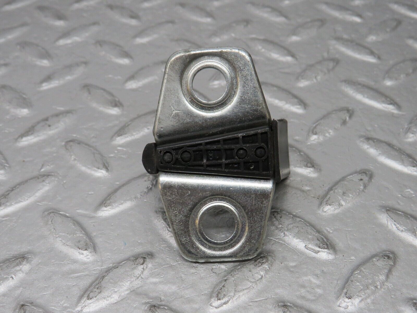 36614 Mercedes-Benz W201 190E 2.0L Door Lock Latch