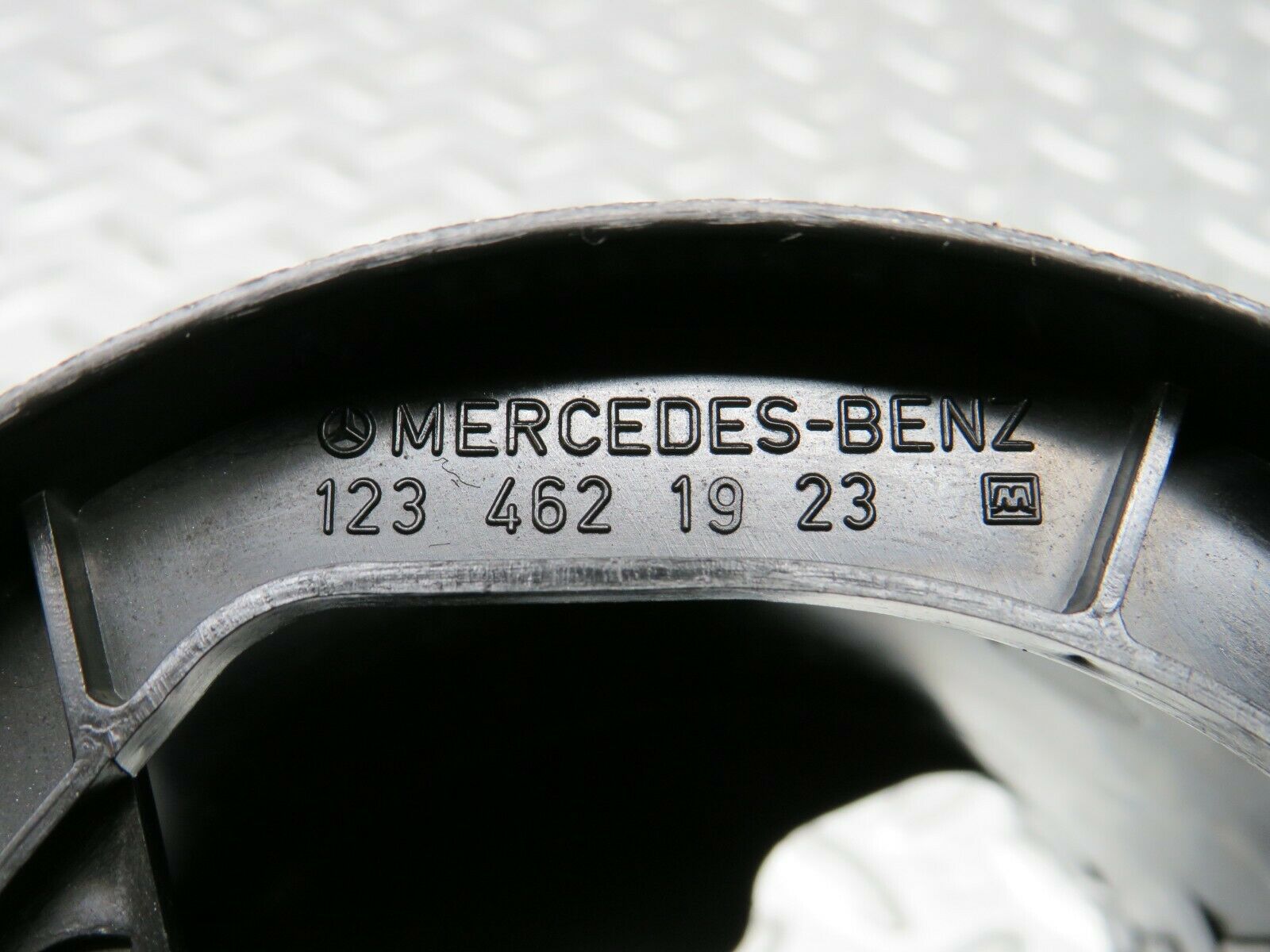 22077 Mercedes-Benz S123 280TE Wagon Steering Column Surround Cover 1234621923