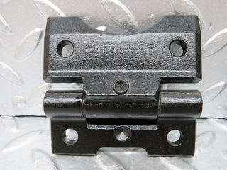 26868 Mercedes-Benz W123 240D Door Hinge Pair 1237200037