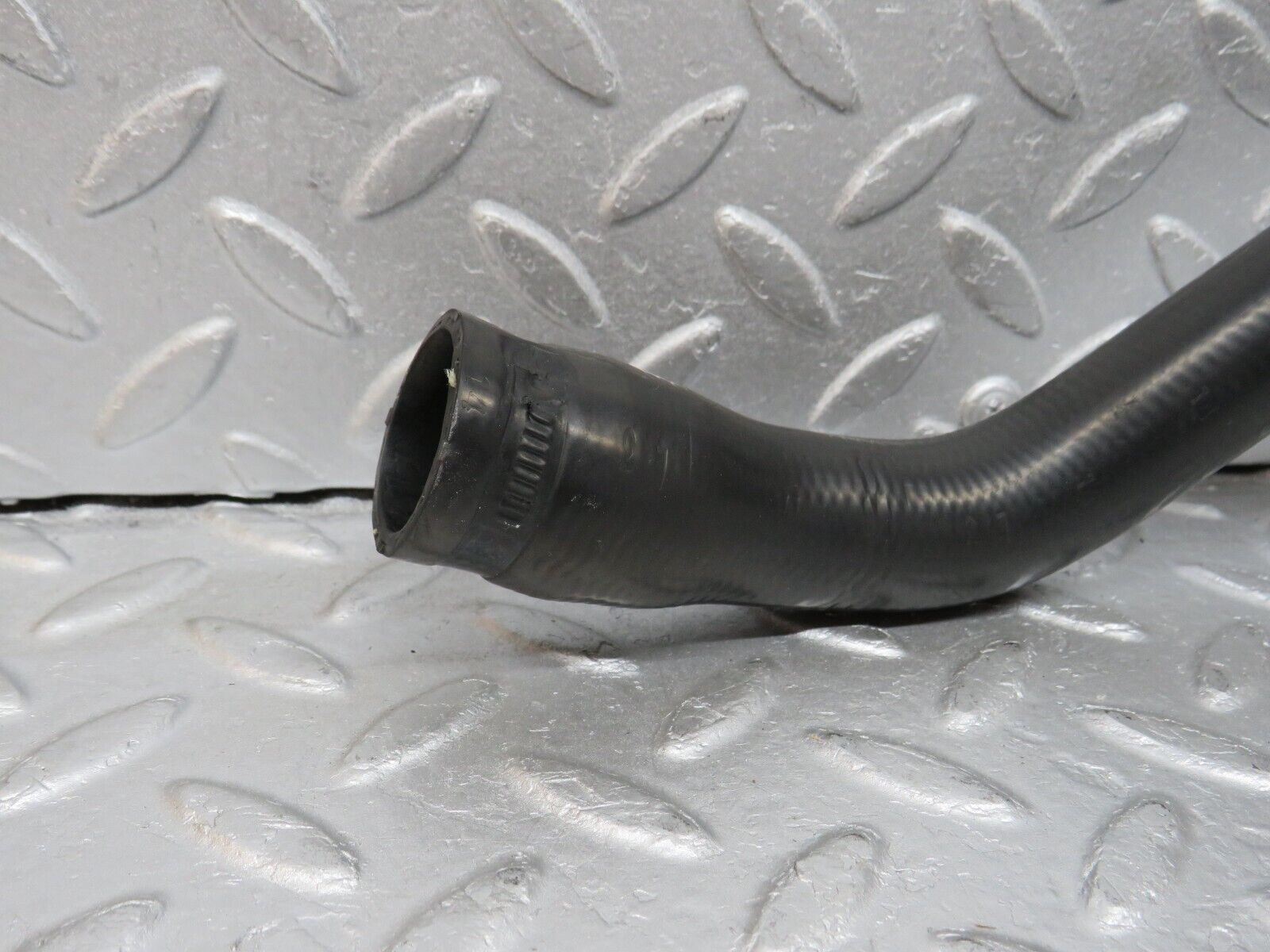 38277 Mercedes-Benz R129 280SL Coupe Radiator Lower Hose Pipe 1295012582