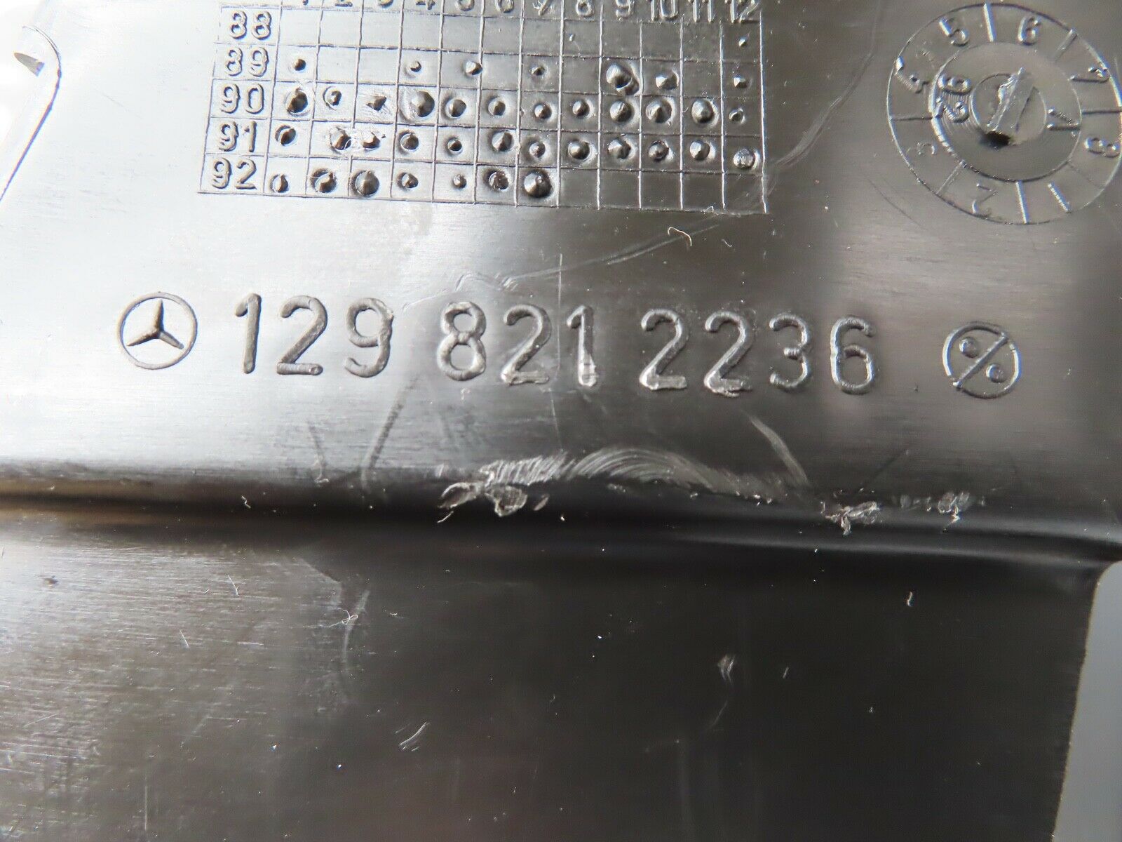 19889 Mercedes-Benz R129 300SL Coupe Rear Right Cable Channel 1298212236