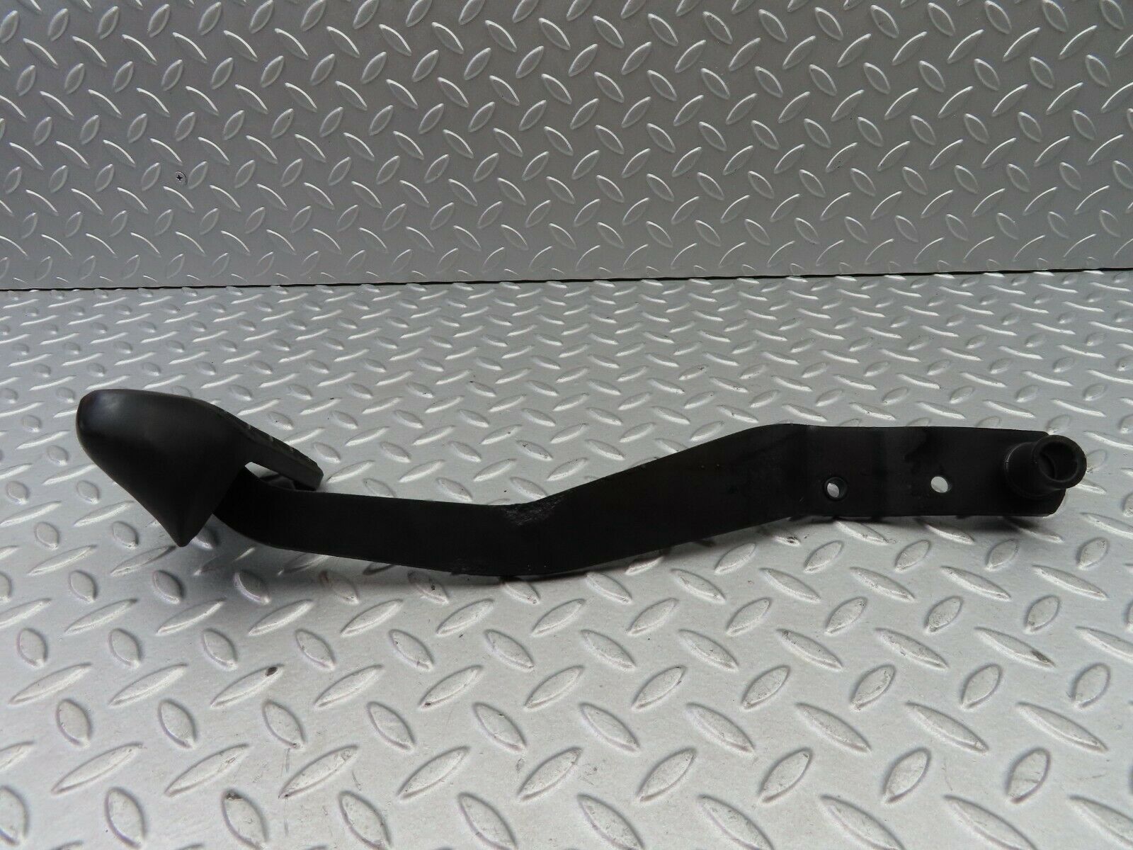 6376 Mercedes-Benz W126 380SE Brake Pedal With Rubber