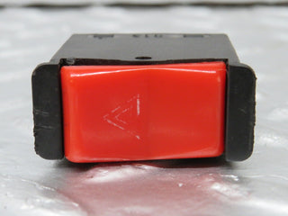 34619 Mercedes-Benz C126 380SEC Coupe Hazard Warning Light Switch 0008209010