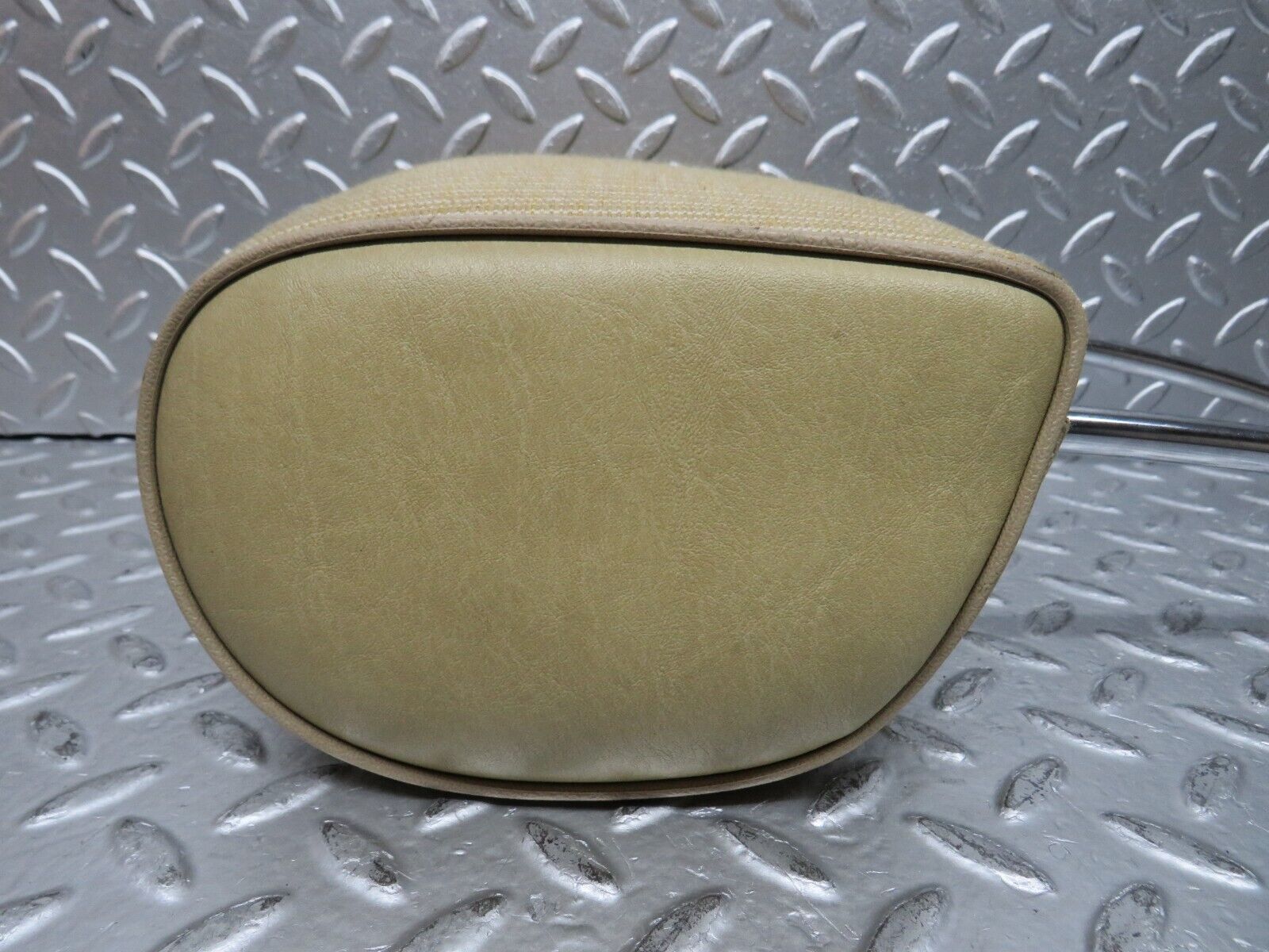 29802 Mercedes-Benz W123 230E Front Seat Headrest