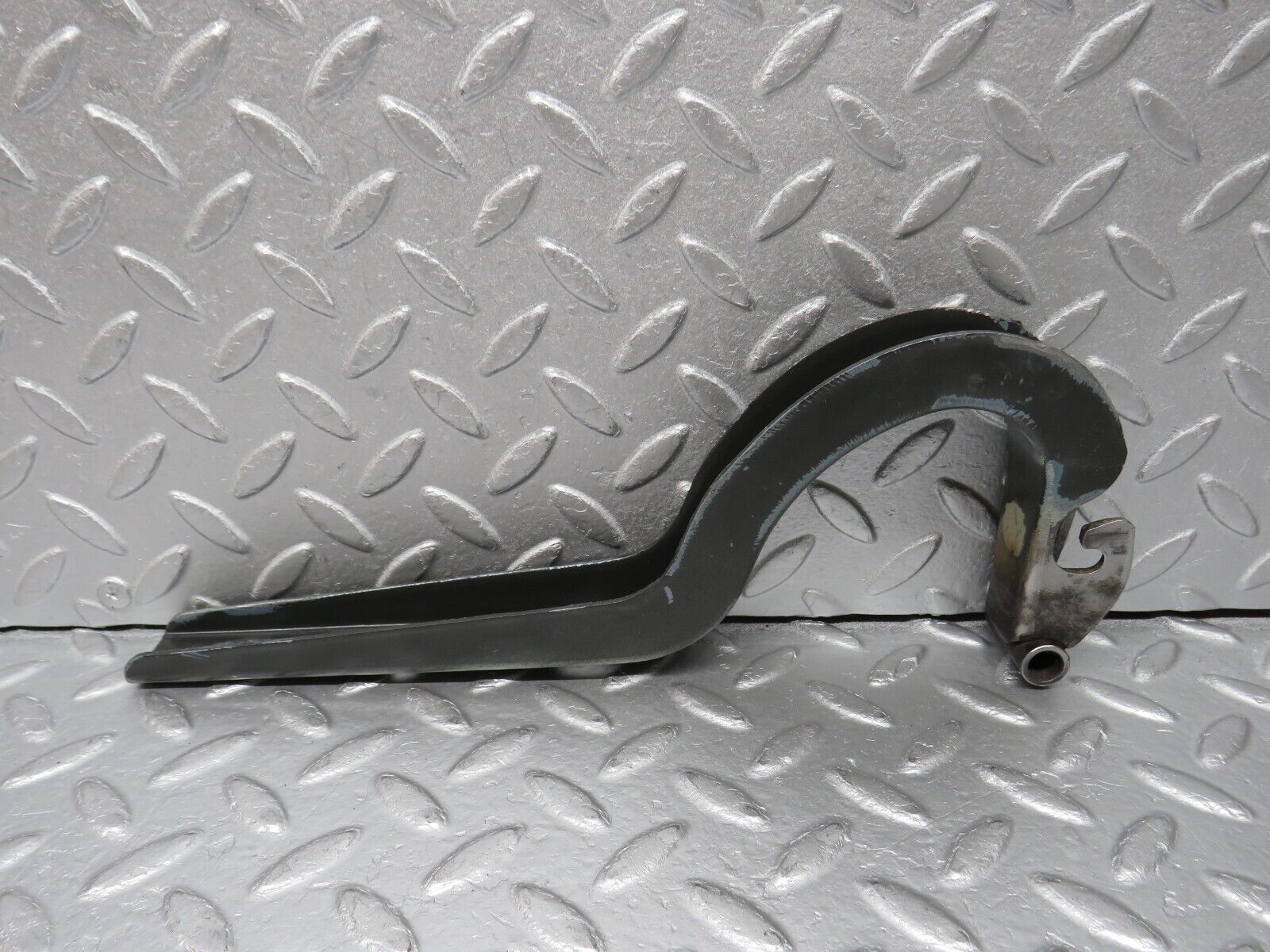 39086 Mercedes-Benz R107 500SL Coupe Trunk Lid Hinge Right Side