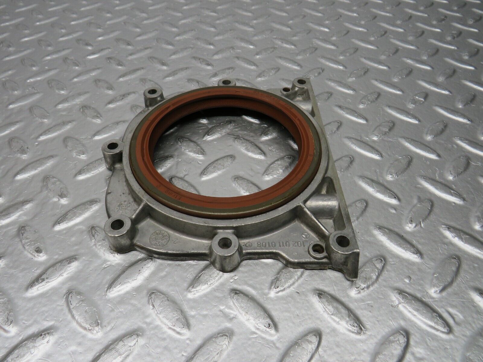 30750 Mercedes-Benz W201 190E 2.0L Crankshaft Rear Sealing Cover 1020110108