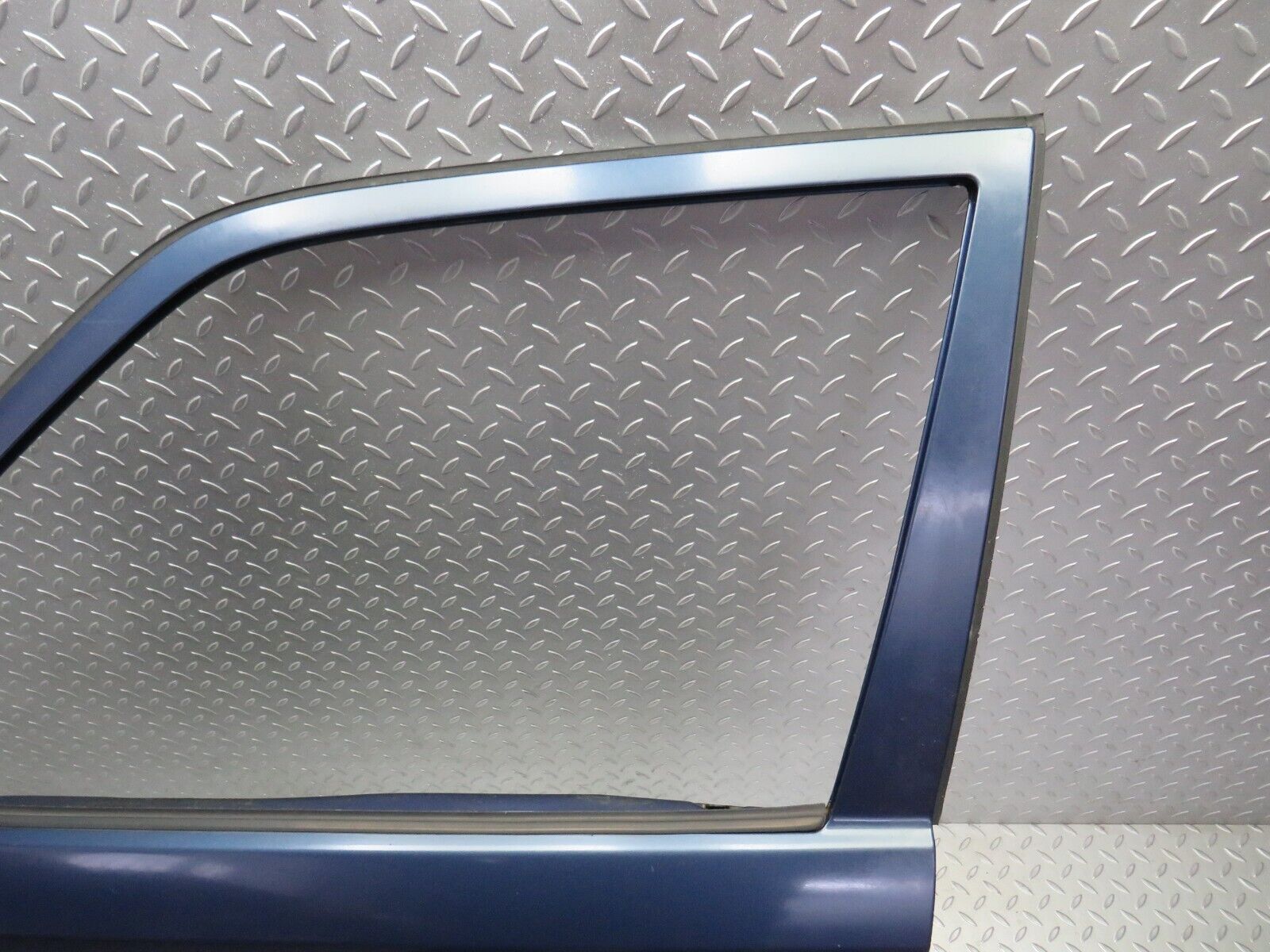 31416 Mercedes-Benz S124 220TE Wagon Front Left Door