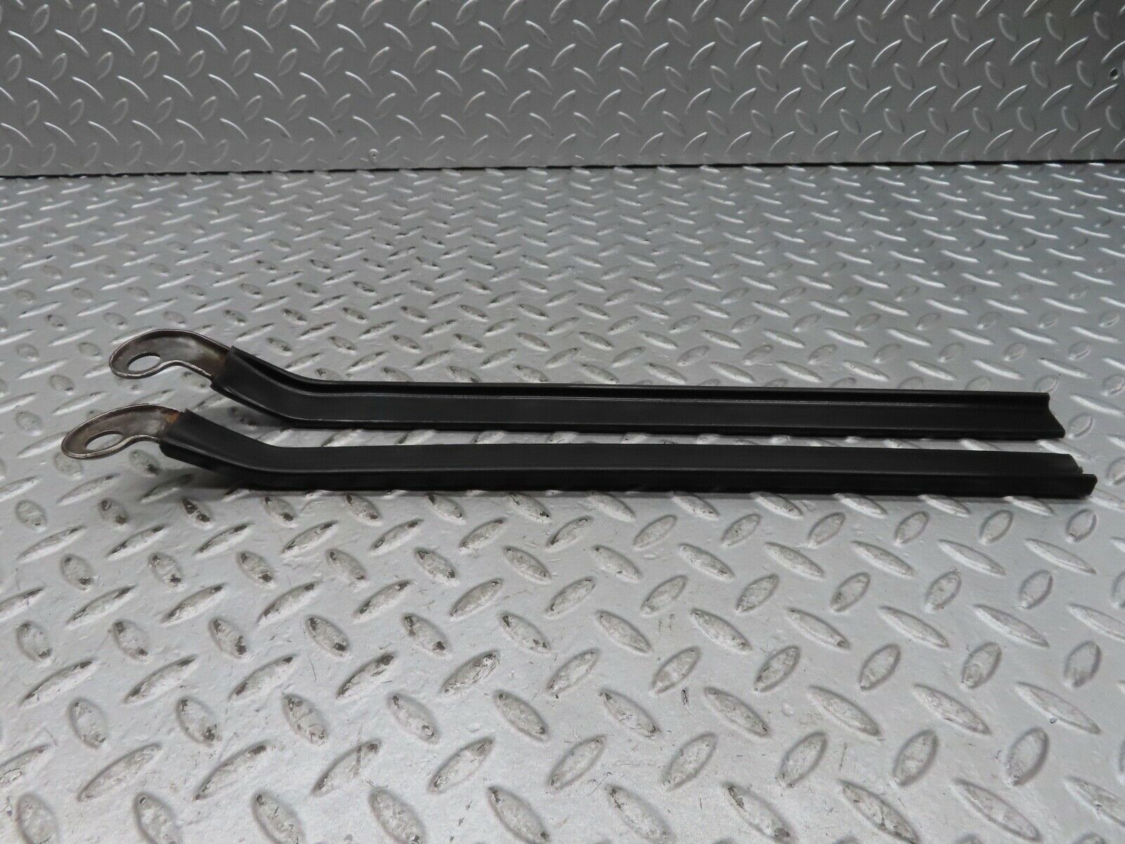 17692 Mercedes-Benz W116 450SEL Seat Belt Runner