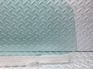 W126 front right door window glass used OEM