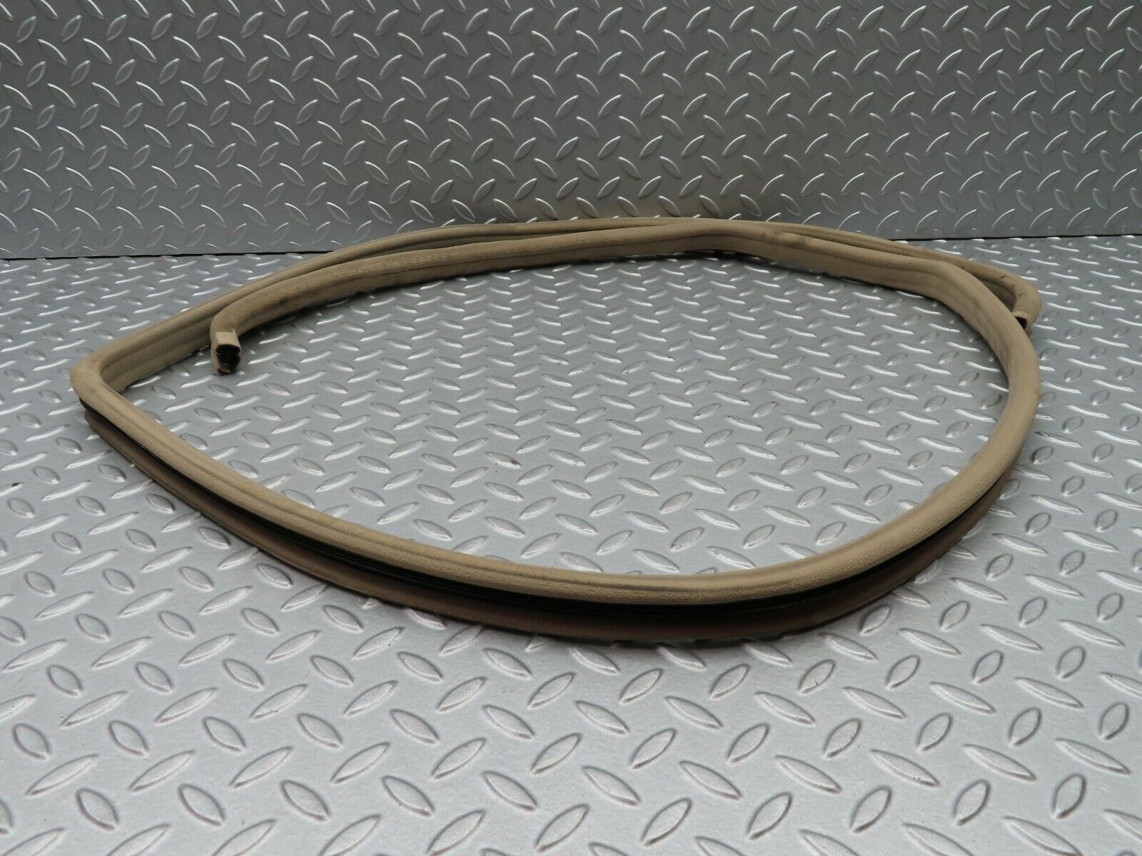 5501 Mercedes-Benz W124 230E Front Right Door Frame Rubber Seal Beige Cloth