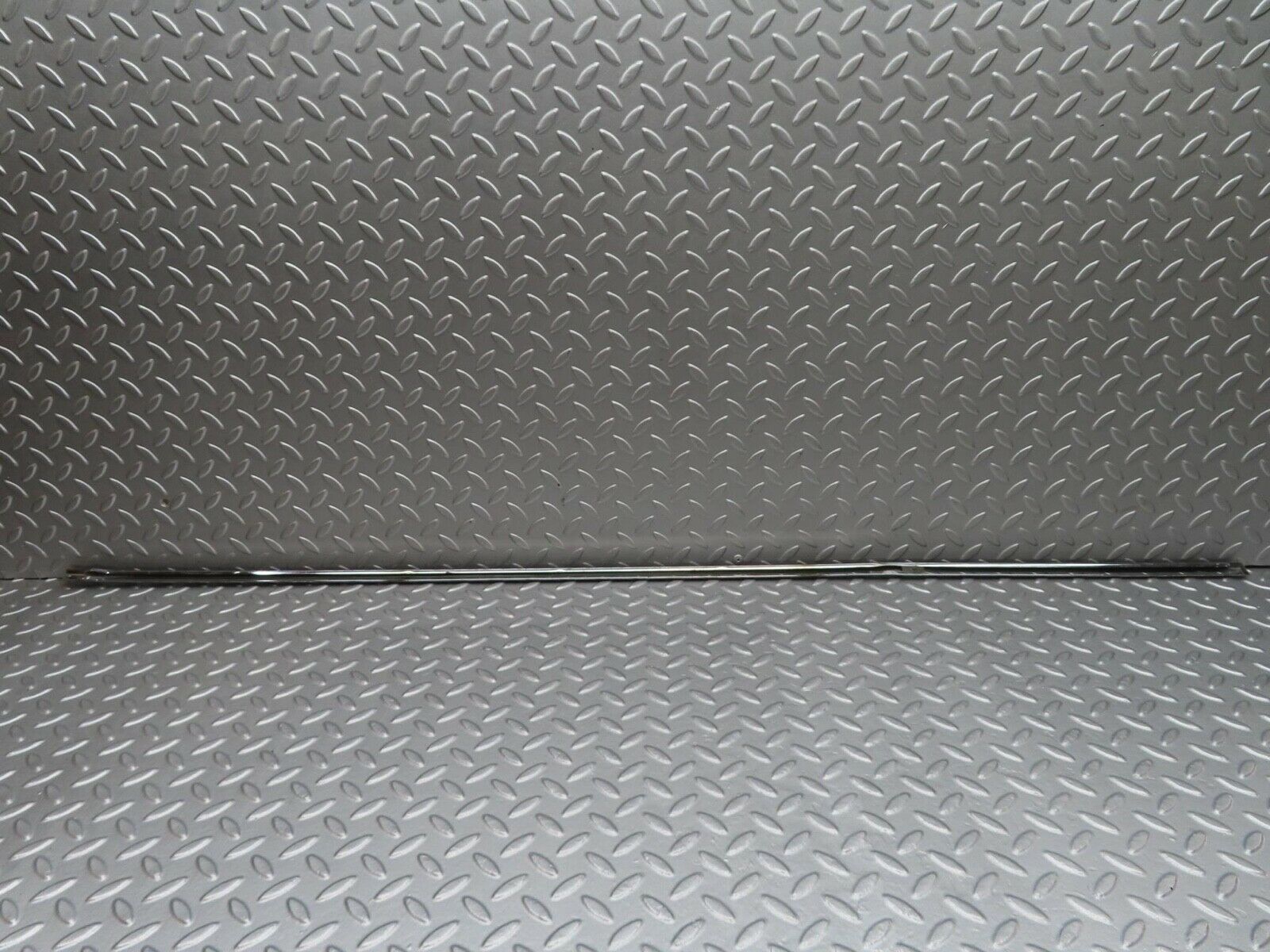 12702 Mercedes-Benz W111 220SE Rear Right Top Fender Wing Chrome Trim