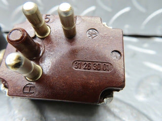21027 Mercedes-Benz W114 250CE Coupe 3 Pin Pull Switch 31263001