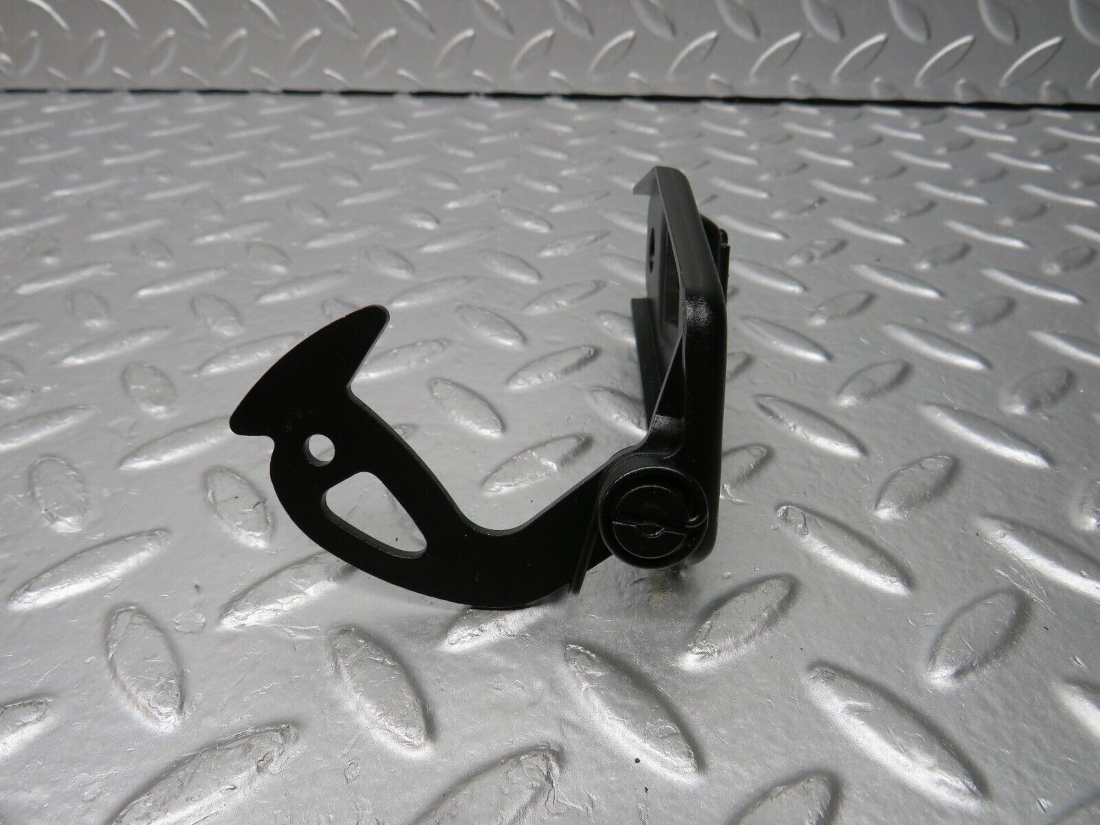 30910 Mercedes-Benz W201 190E 2.0L Bonnet Safety Latch 2018800060