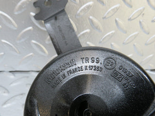25287 Mercedes-Benz W201 190D Horn