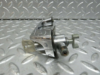 W114 exterior door handle front left with key used OEM