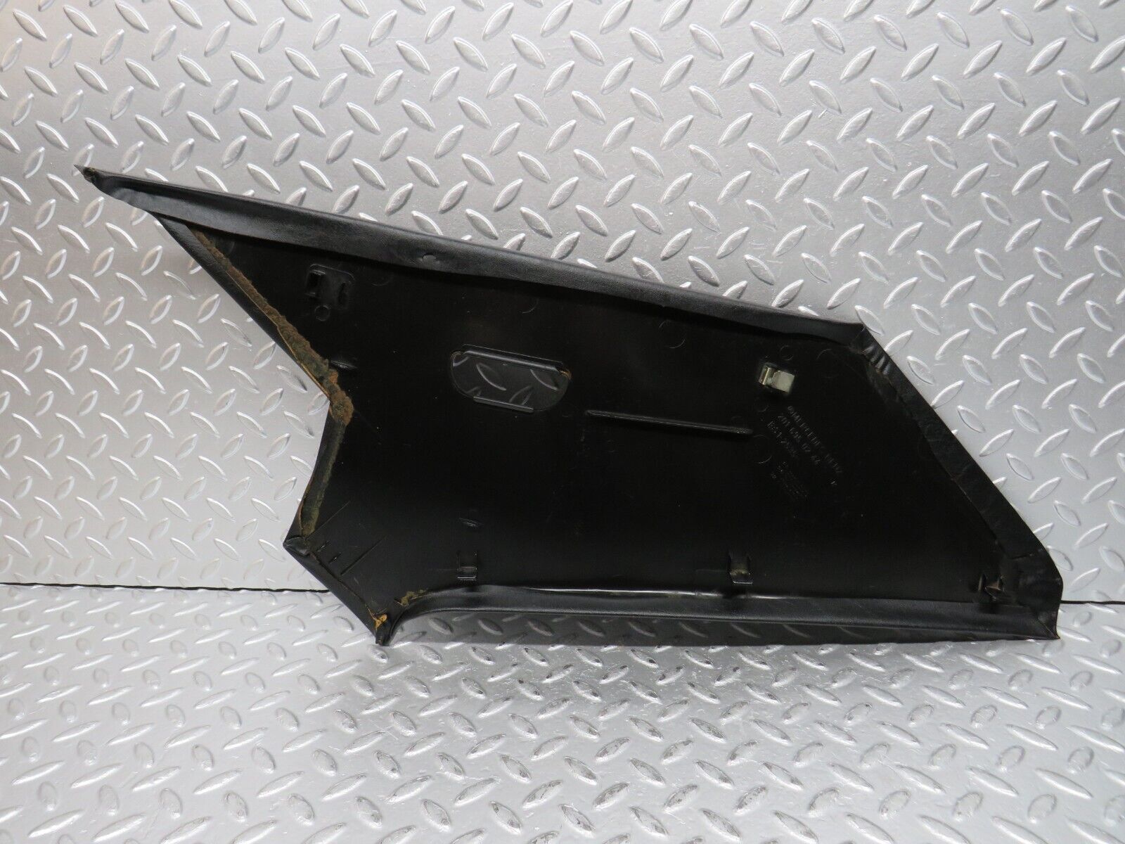 31567 Mercedes-Benz W201 190LE 1.8L C Pillar Cover Trim Right Black 2016950244