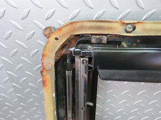 36196 Mercedes-Benz W126 420SE Power Sunroof Frame