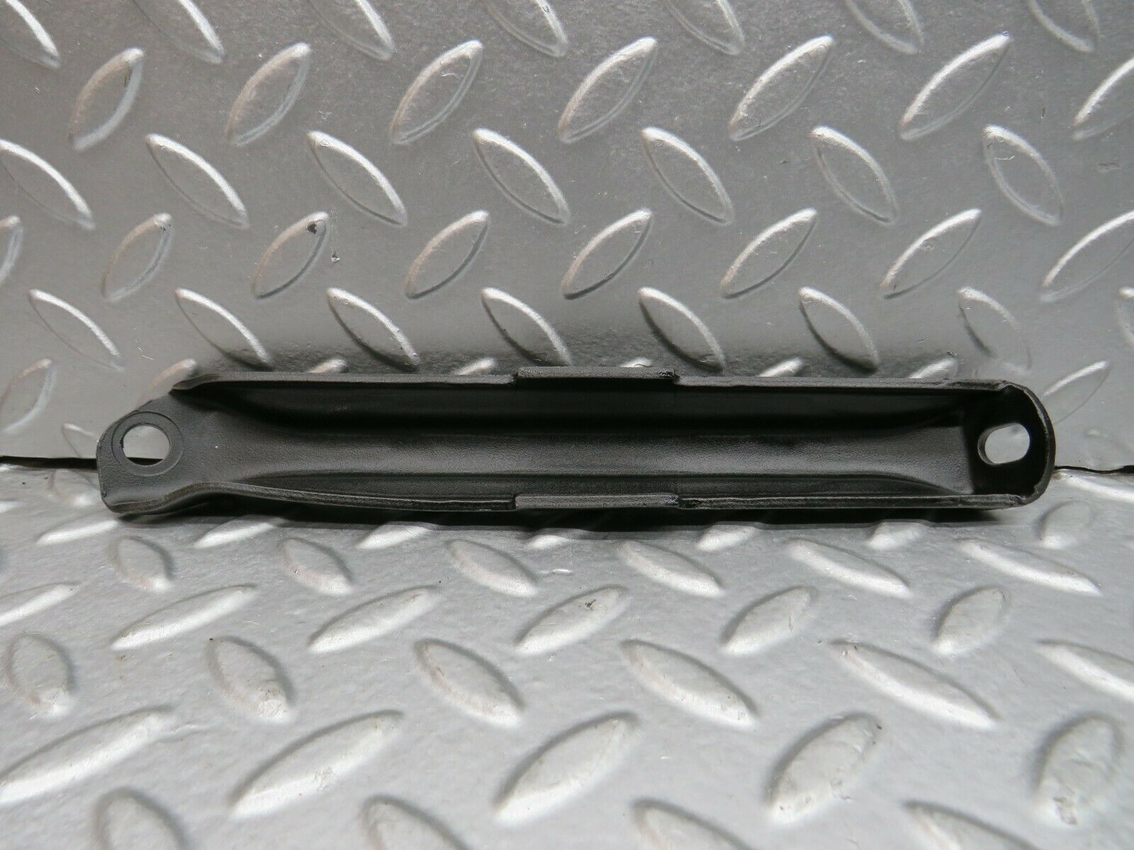 22282 Mercedes-Benz S123 280TE Wagon Air Intake Manifold Bracket