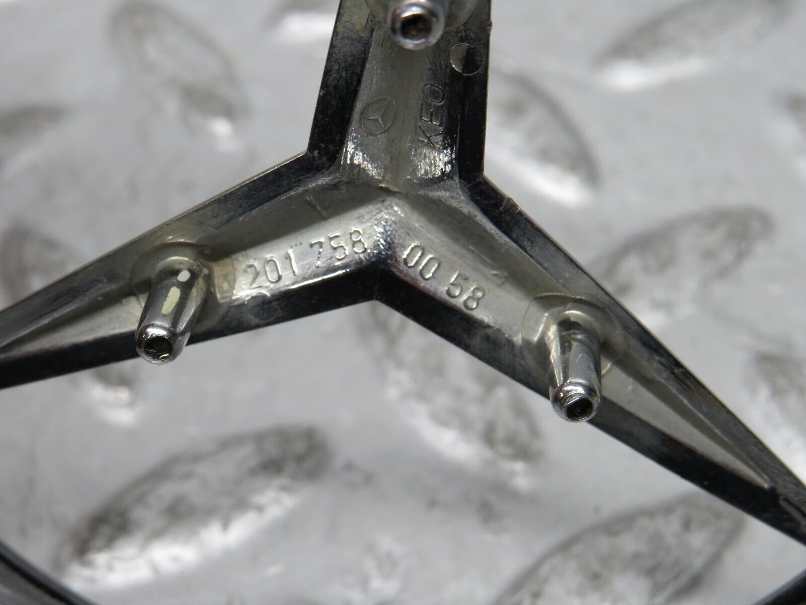 31814 Mercedes-Benz W201 190LE 1.8L Chrome Rear Emblem 2017580058