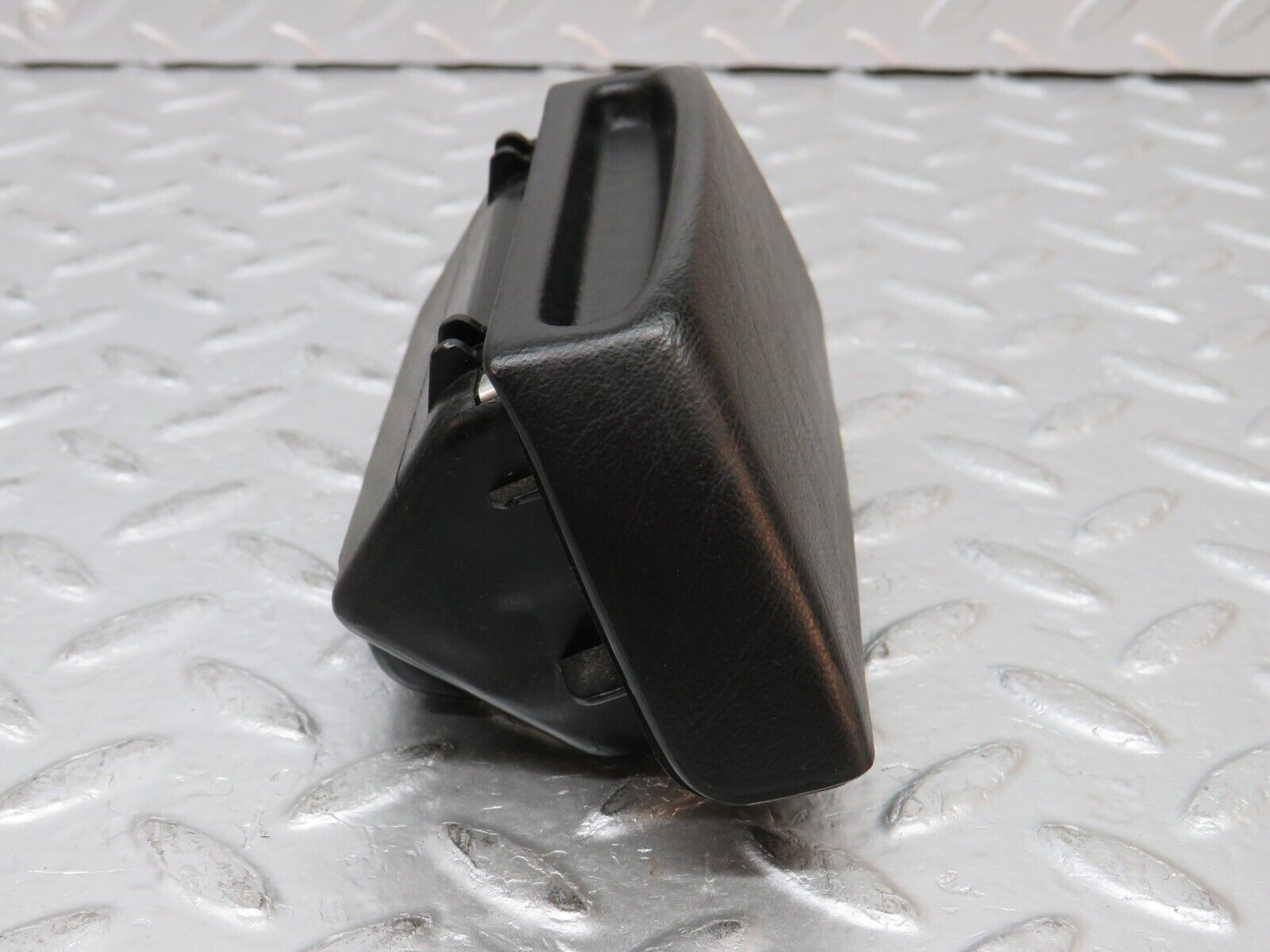 31717 Mercedes-Benz W201 190LE 1.8L Rear Door Ashtray