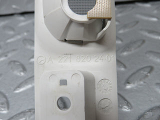 35157 Mercedes-Benz W221 Rear Right Interior Roof Light 2218202401