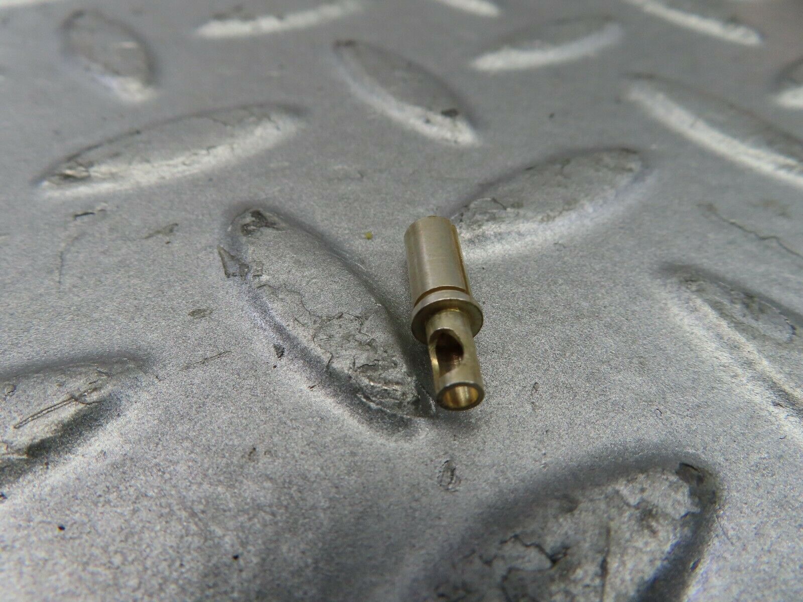 9216 Mercedes-Benz W114 Carburettor Float Chamber Ventilation Valve