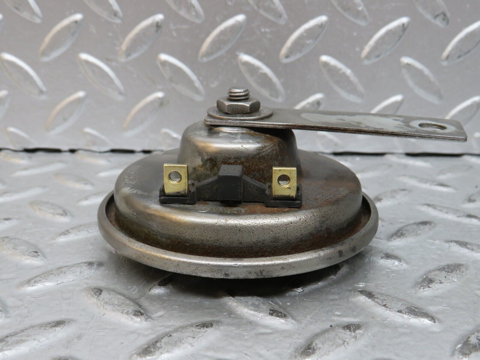 28447 Mercedes-Benz S123 240D Wagon Horn 002952 0035424120