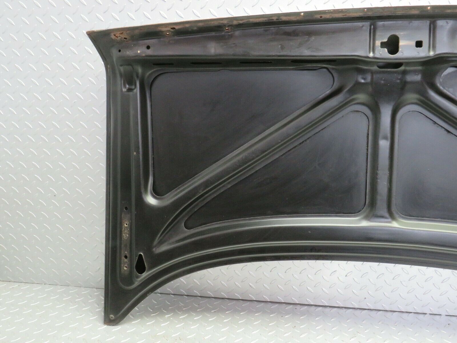 22670 Mercedes-Benz C107 450SLC Coupe Boot Lid Trunk Door