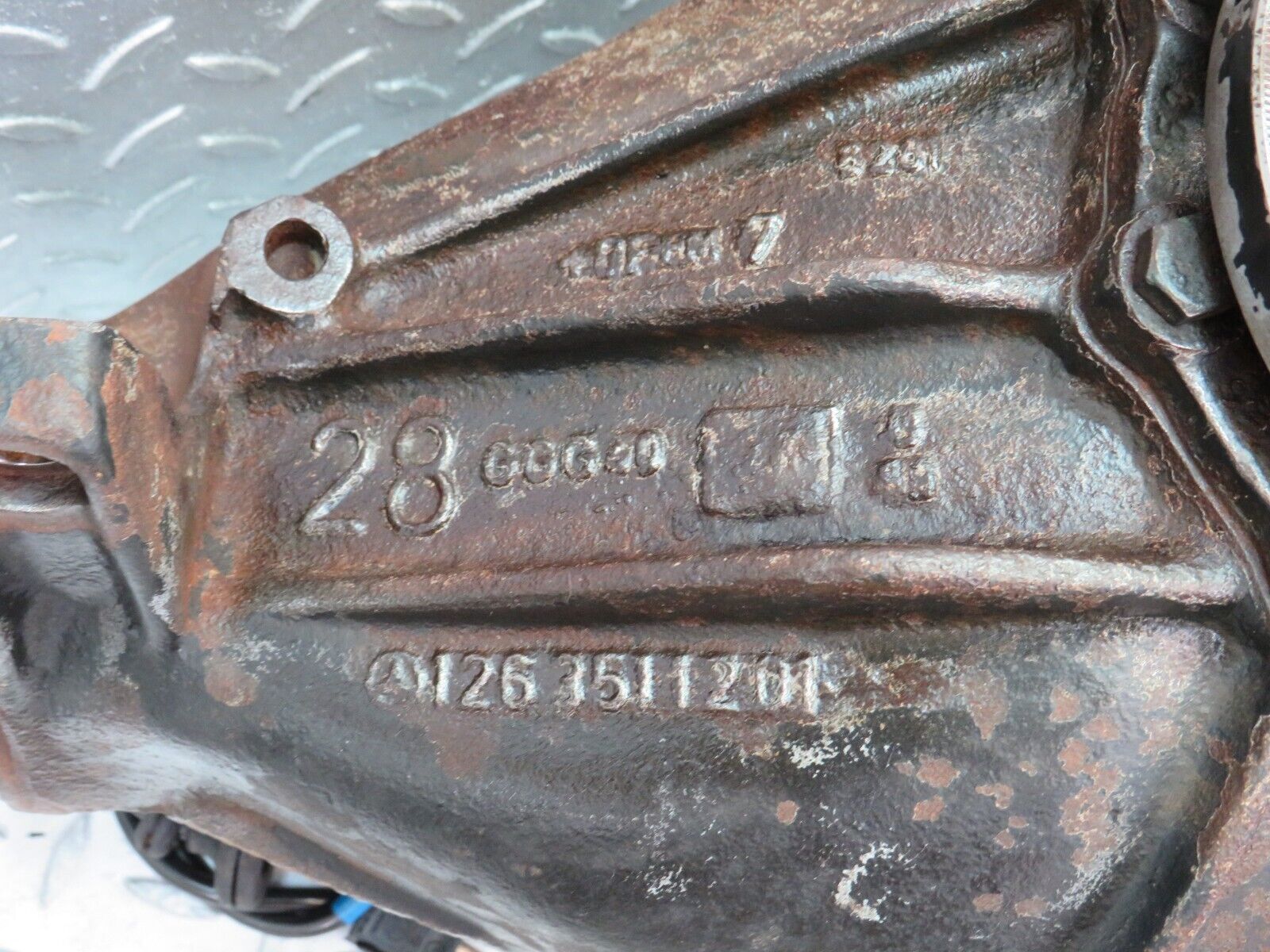 36330 Mercedes-Benz W126 420SE Rear Differential Ratio 2.47 1263511201