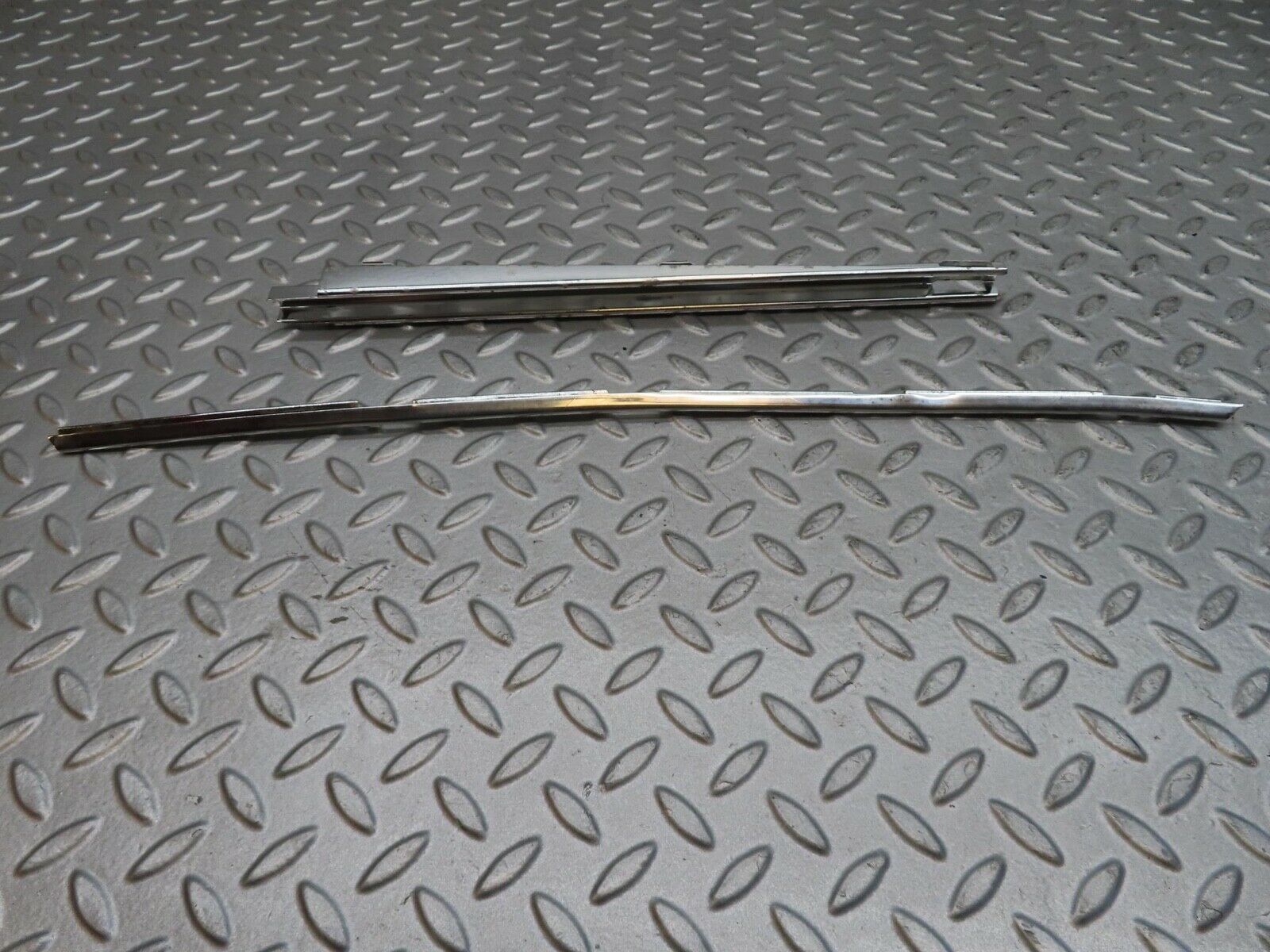 12652 Mercedes-Benz W111 220SE Front Left Rear Window Channel