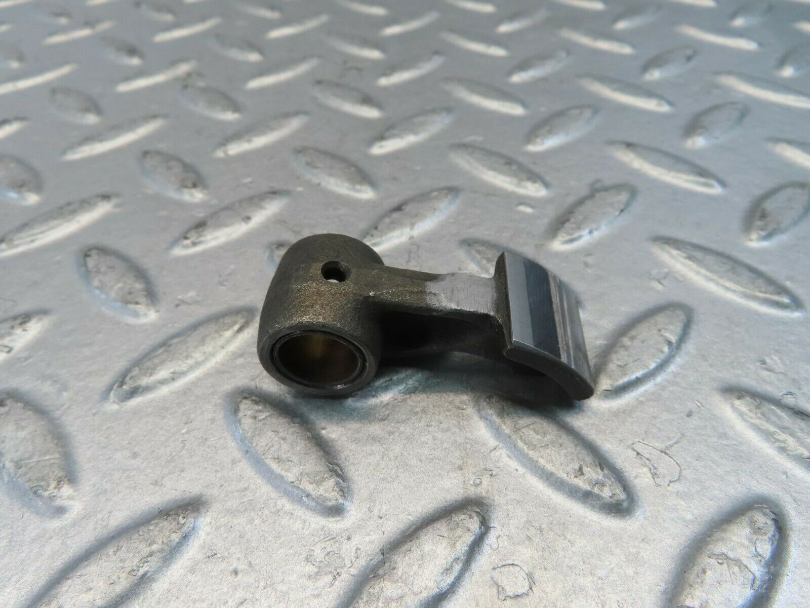 10972 Mercedes-Benz W115 220D Rocker Arm