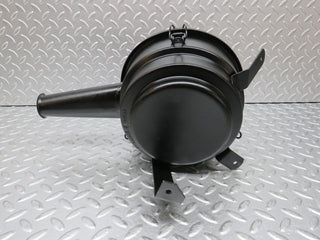 31144 Mercedes-Benz W123 200D Air Filter Box Housing 0100942902