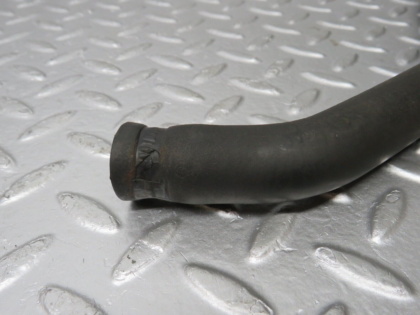 33936 Mercedes-Benz W124 260E Coolant Hose Pipe 1248326394